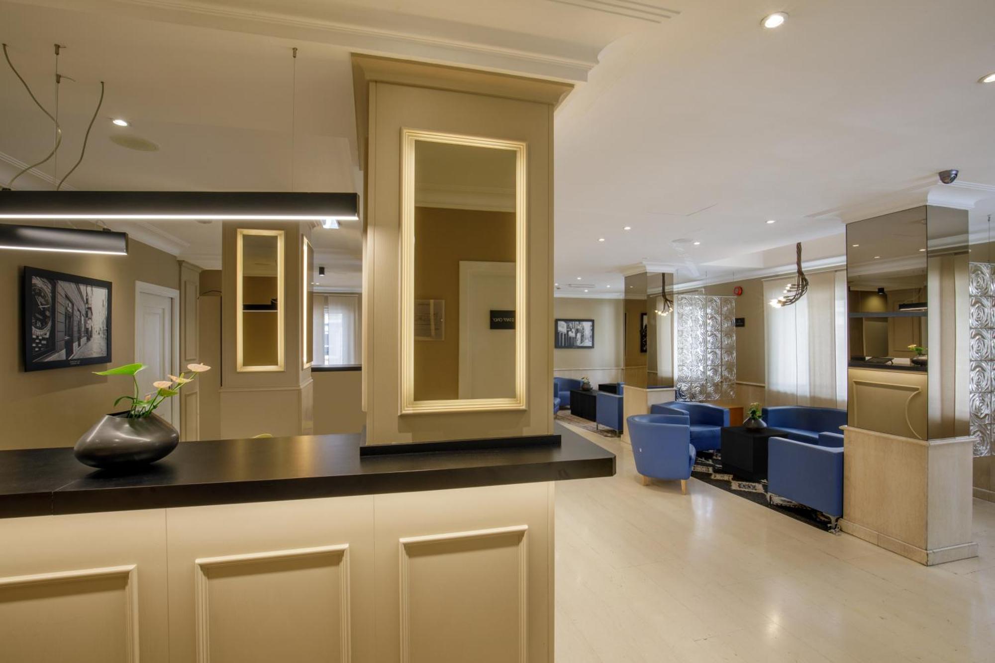 Western Globus Hotel